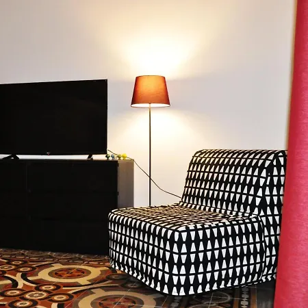 Ari Appartement *